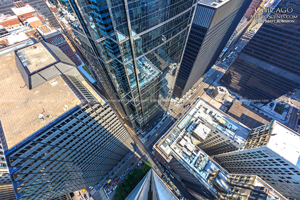 Hovering over Dearborn in Chicago