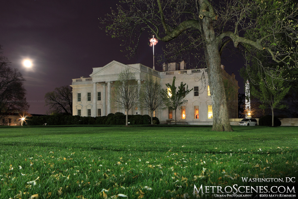 Whitehouse moonrise