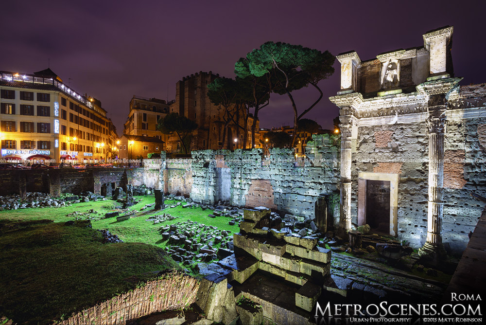 The Roman ruins illuminated at night