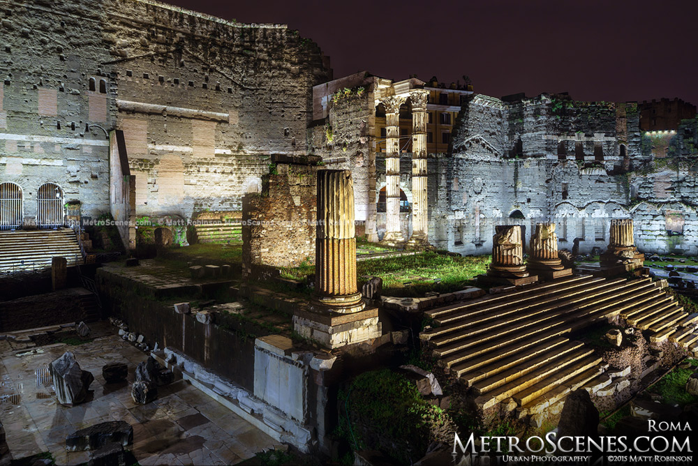 The Roman ruins illuminated at night