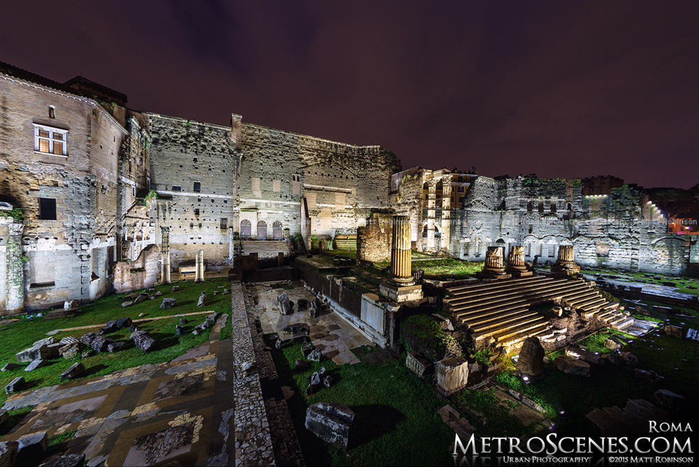 The Roman ruins illuminated at night
