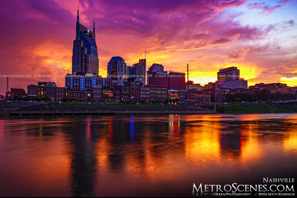 Pink and Orange sunset over the Nashville, Tennessee Skyline