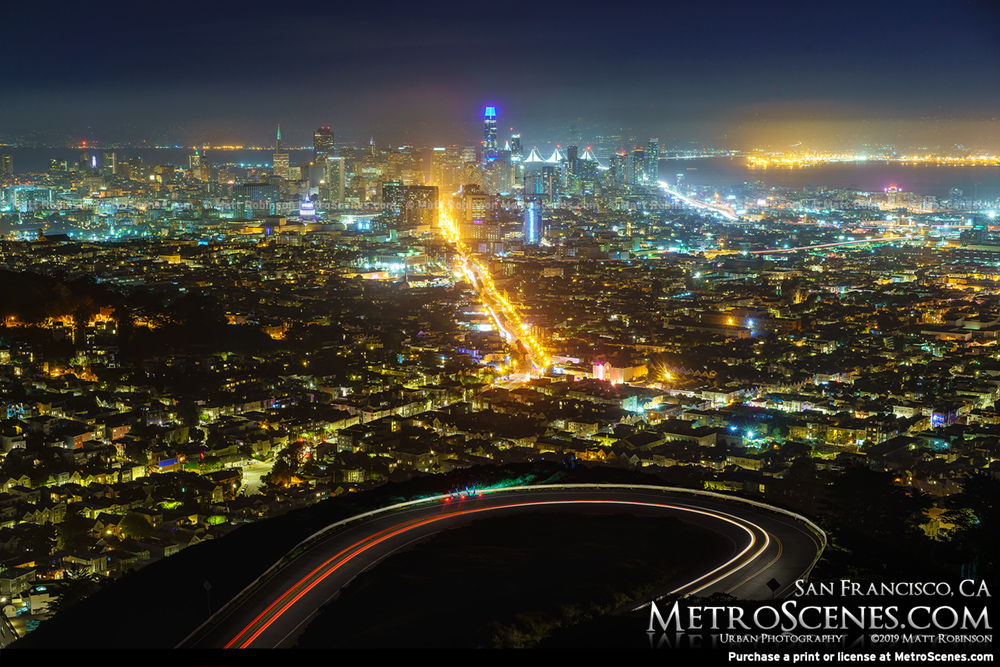 2019 San Francisco CityScape at night from Twin Peaks
